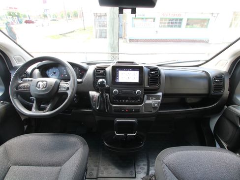 Used 2025 RAM ProMaster 2500 w/ Convenience Group FWD image 13