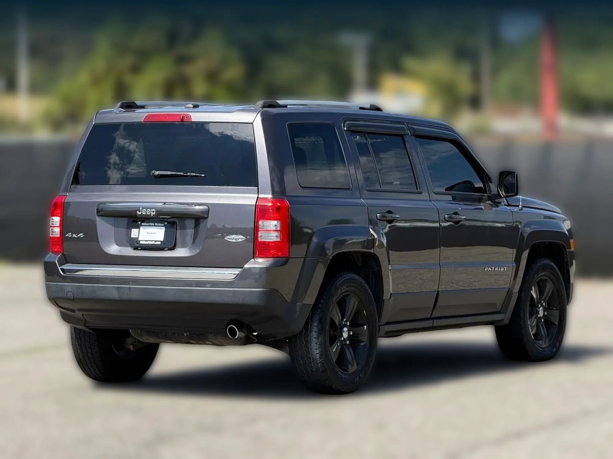 Used 2017 Jeep Patriot High Altitude AWD/4WD image 9