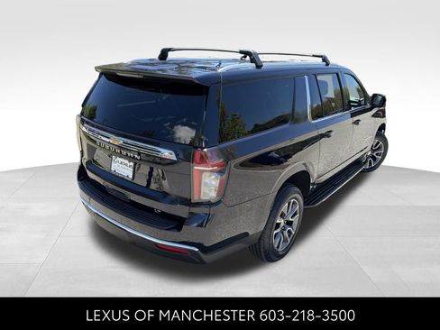 Used 2022 Chevrolet Suburban LT w/ LT Signature Package AWD/4WD image 6
