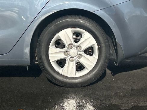 Used 2016 Kia Forte LX image 25