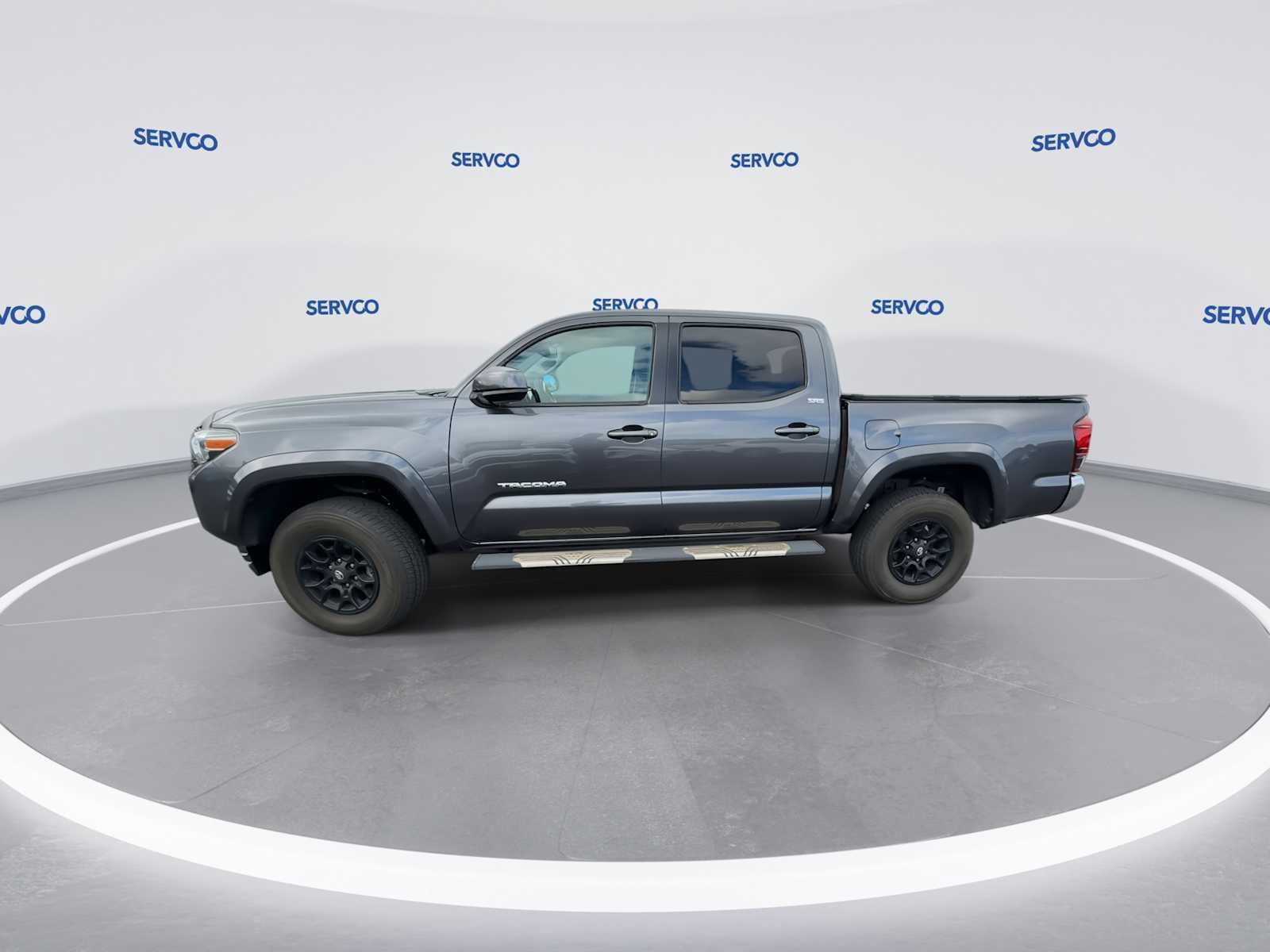 Used 2021 Toyota Tacoma SR5 RWD image 4