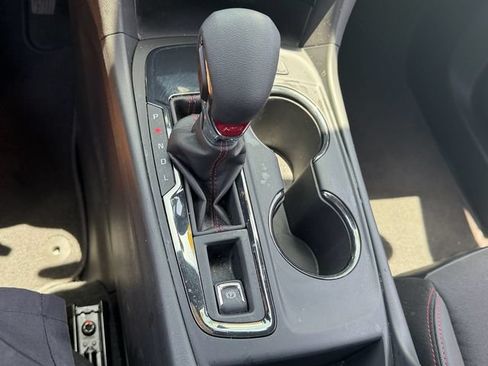 Used 2024 Chevrolet Equinox RS FWD image 19