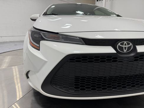 Used 2022 Toyota Corolla LE w/ Carpet Mat Package (TMS) image 64