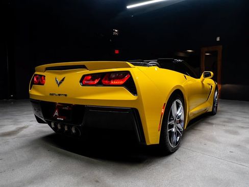Used 2015 Chevrolet Corvette Stingray Convertible w/ 3LT Preferred Equipment Group RWD image 21