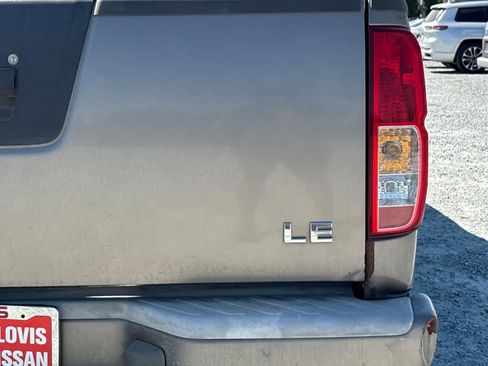 Used 2006 Nissan Frontier LE w/ (X01) Leather Pkg RWD image 13