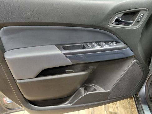 Used 2022 Chevrolet Colorado Z71 image 41