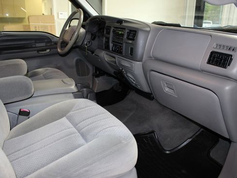 Used 2000 Ford Excursion XLT AWD/4WD image 28