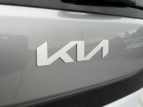 Used 2024 Kia Soul LX w/ Option Group 015 FWD image 31