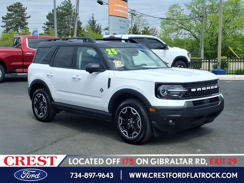 Certified 2025 Ford Bronco Sport Outer Banks w/ Outer Banks Tech Package+ AWD/4WD image 1