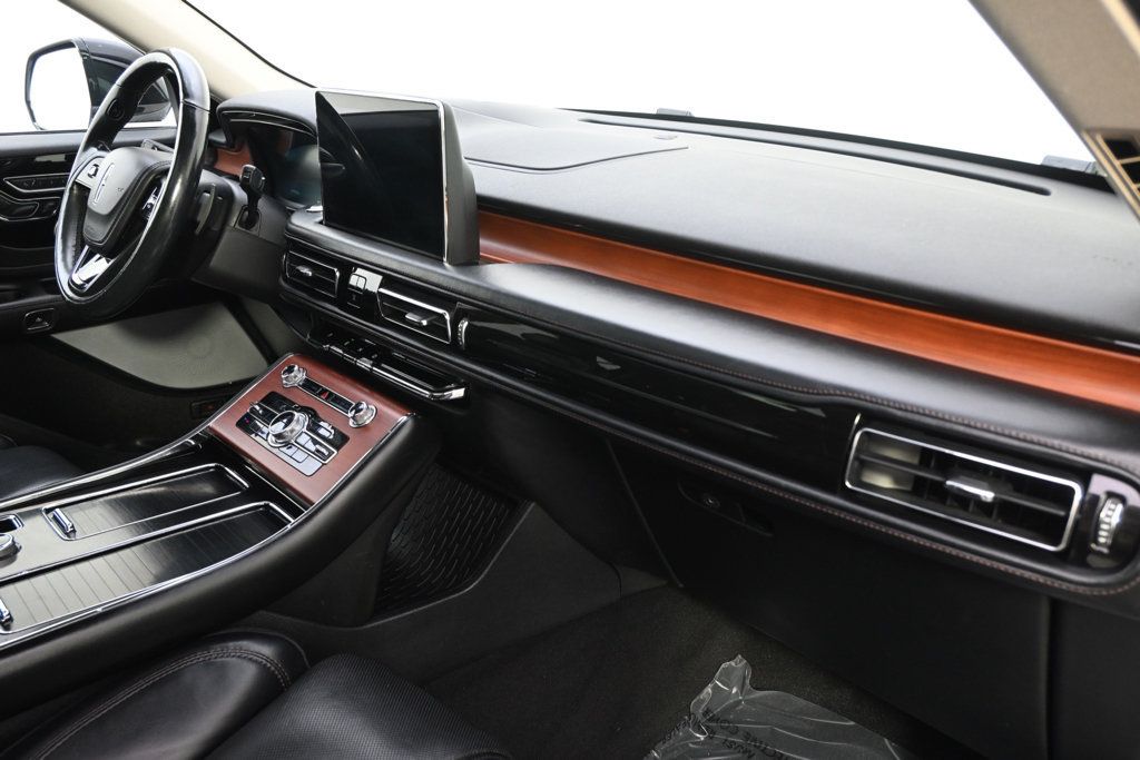 Used 2020 Lincoln Aviator Reserve w/ Equipment Group 202A AWD/4WD image 15