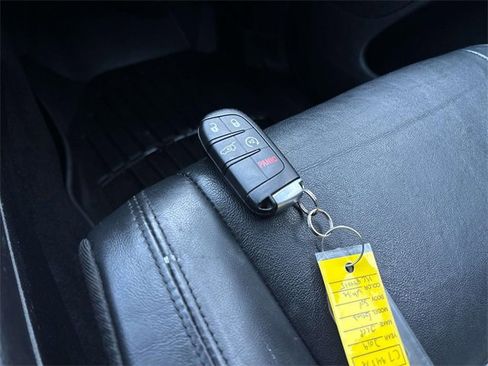 Used 2019 Jeep Grand Cherokee Limited image 25