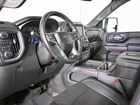 Used 2021 Chevrolet Silverado 2500 LTZ w/ LTZ Plus Package AWD/4WD image 23