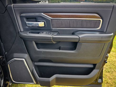 Used 2022 RAM 3500 Laramie AWD/4WD image 49