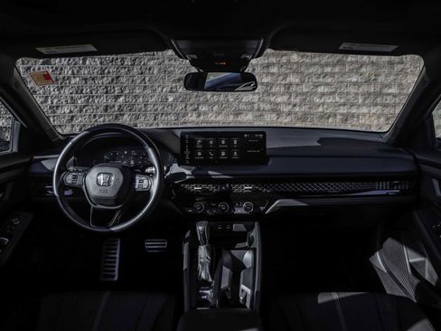 Certified 2023 Honda Accord Sport image 25