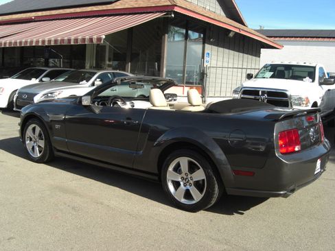 Used 2007 Ford Mustang GT Premium image 11
