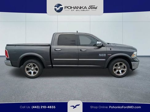Used 2018 RAM 1500 Laramie w/ Convenience Group AWD/4WD image 4