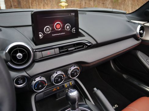 Used 2022 MAZDA MX-5 Miata Grand Touring image 12