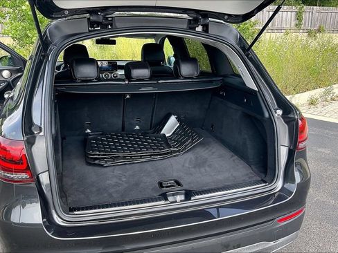 Used 2021 Mercedes-Benz GLC 300 4MATIC image 28