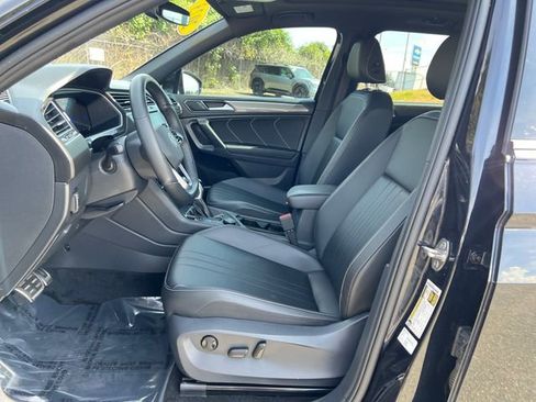 Used 2023 Volkswagen Tiguan SE R-Line AWD/4WD image 15