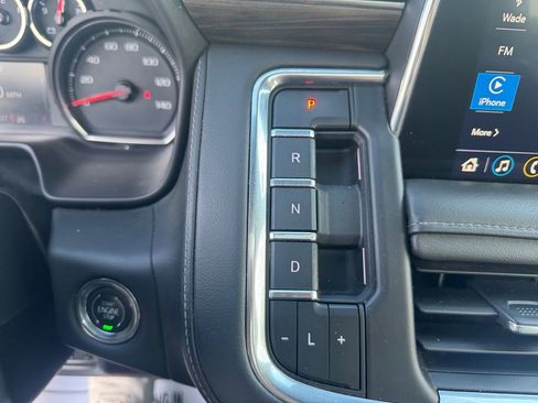 Used 2021 Chevrolet Tahoe Z71 w/ Z71 Signature Package AWD/4WD image 21