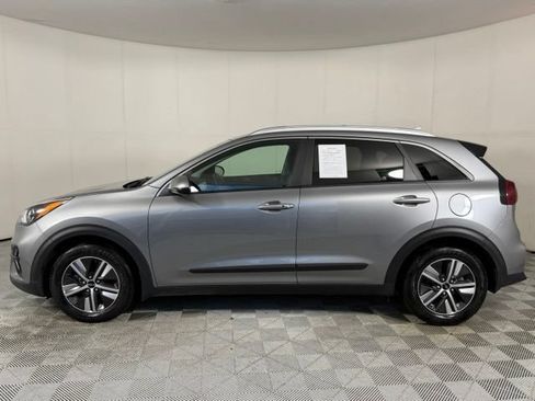 Used 2022 Kia Niro LXS FWD image 3