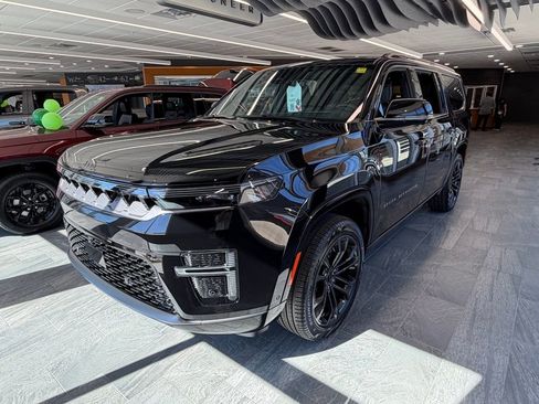 New 2026 Jeep Grand Wagoneer L Summit image 18