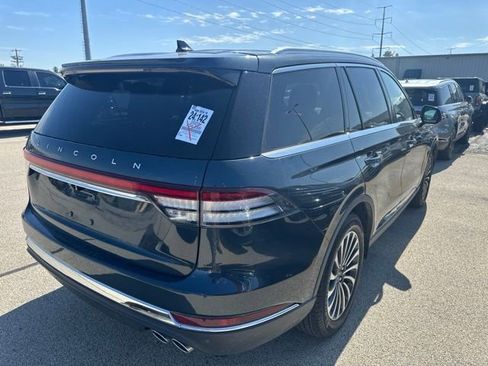 Used 2023 Lincoln Aviator Reserve RWD image 4