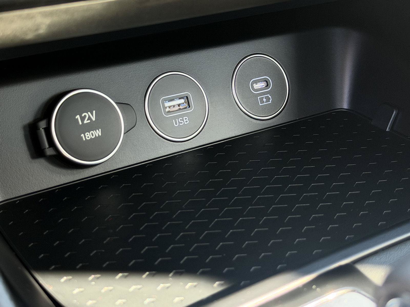 Used 2026 Genesis G70 2.5T RWD image 22