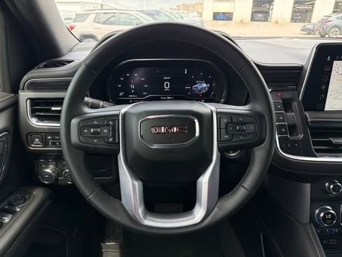 Certified 2024 GMC Yukon SLT w/ SLT Premium Package image 10