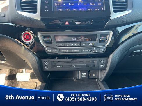 Used 2017 Honda Pilot Elite image 44
