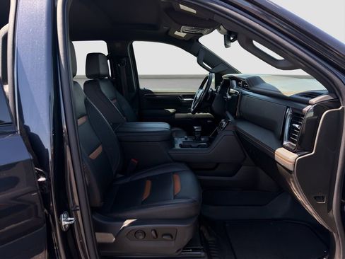 Used 2023 GMC Sierra 1500 AT4 AWD/4WD image 18