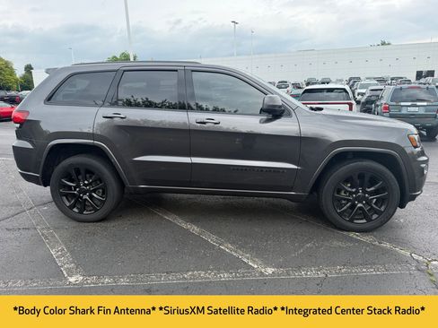 Used 2020 Jeep Grand Cherokee Altitude AWD/4WD image 6