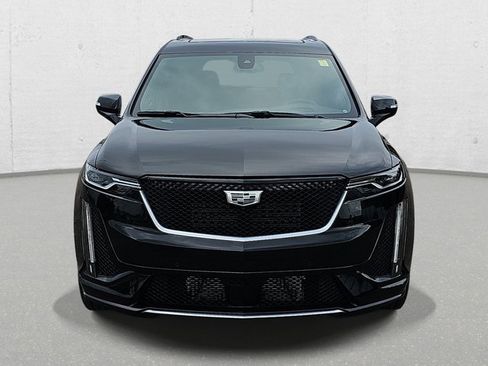 New 2025 Cadillac XT6 Sport w/ Technology Package image 2