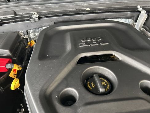 Used 2025 Jeep Wrangler Willys 4xe image 12