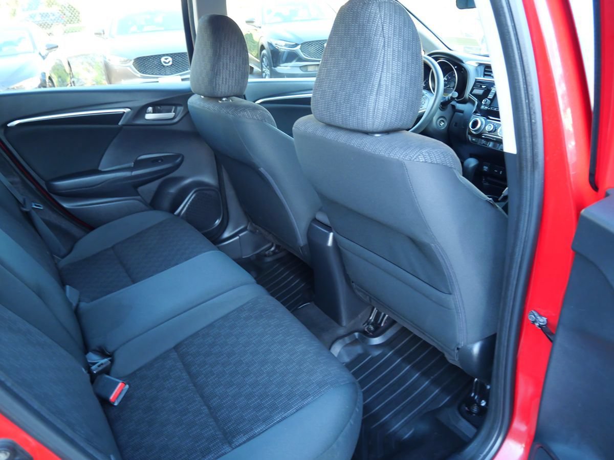 Used 2015 Honda Fit LX image 27