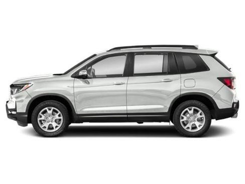 Used 2023 Honda Passport TrailSport image 3