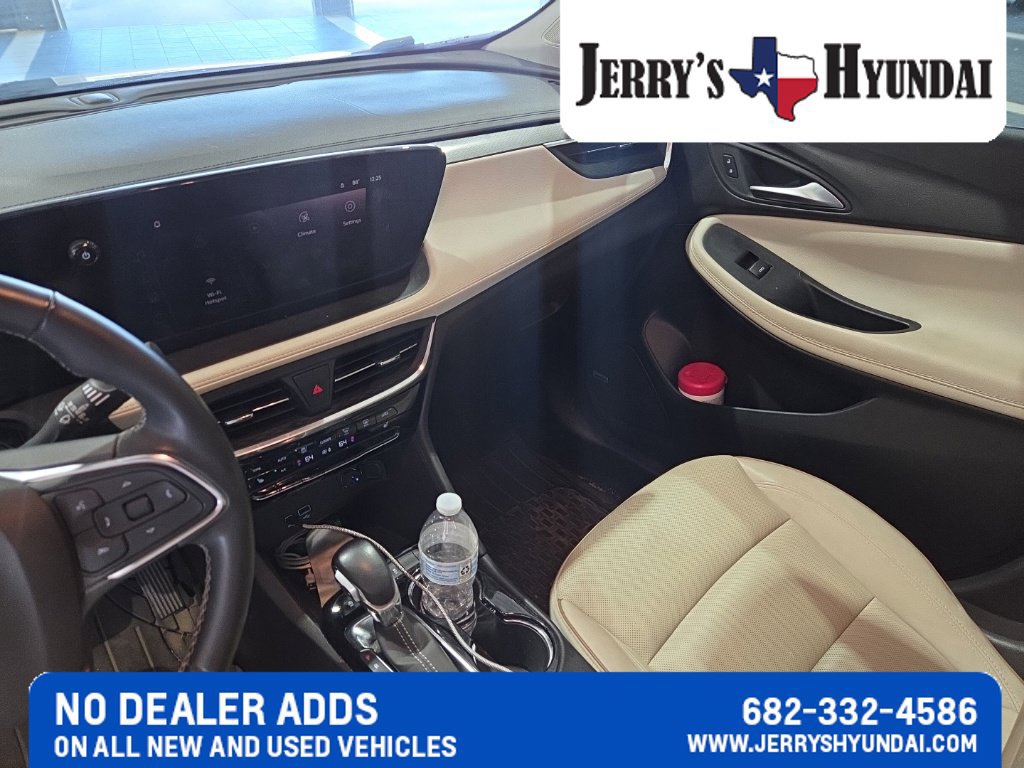 Used 2024 Buick Encore GX Avenir w/ Avenir Convenience Package AWD/4WD image 13