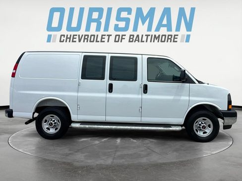 Used 2025 GMC Savana 2500 w/ Driver Convenience Package RWD image 7