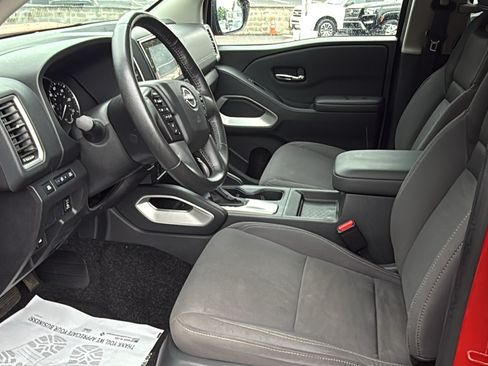 Used 2024 Nissan Frontier SV w/ SV Convenience Package AWD/4WD image 19