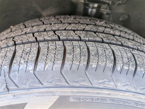 Used 2022 Ford Escape SE image 11