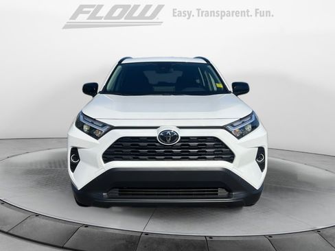Used 2025 Toyota RAV4 LE AWD/4WD image 3
