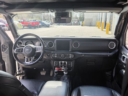 Used 2021 Jeep Wrangler Unlimited Rubicon 4xe w/ Cold Weather Group image 18