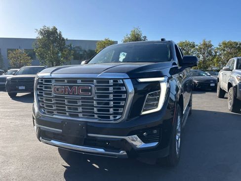 Used 2025 GMC Yukon Denali image 5