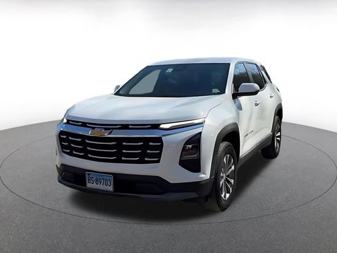 Used 2025 Chevrolet Equinox LT FWD image 7