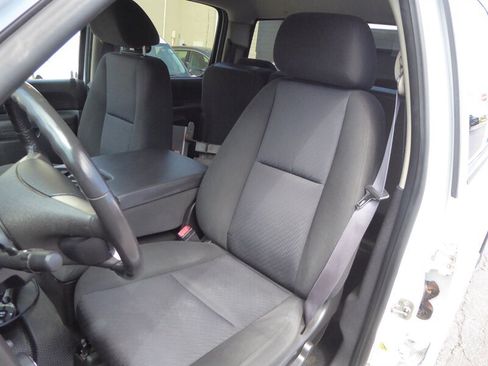 Used 2011 Chevrolet Silverado 2500 LT w/ Interior Plus Package AWD/4WD image 20