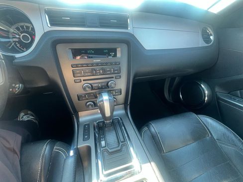 Used 2013 Ford Mustang GT Premium w/ GT Coupe Accessory Pkg 5 RWD image 11