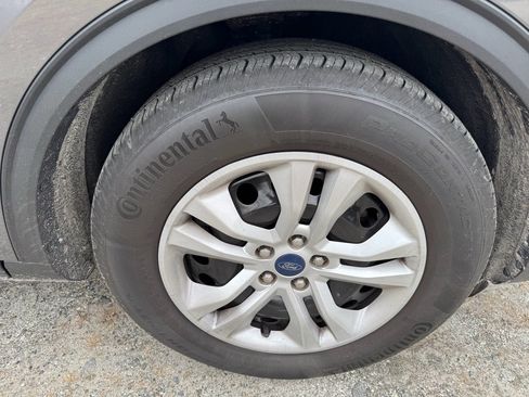 Used 2021 Ford Escape S image 10