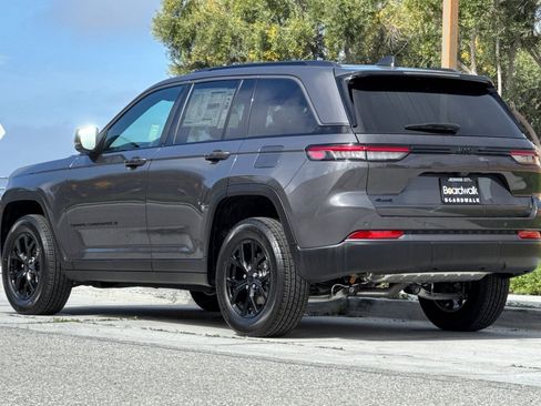 New 2026 Jeep Grand Cherokee Altitude AWD/4WD image 6