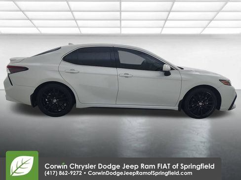 Used 2024 Toyota Camry XSE image 9