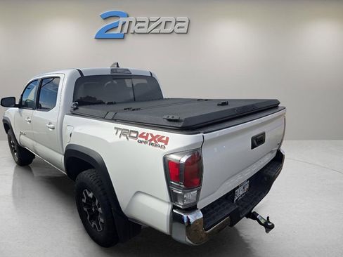 Used 2020 Toyota Tacoma TRD Off-Road image 2